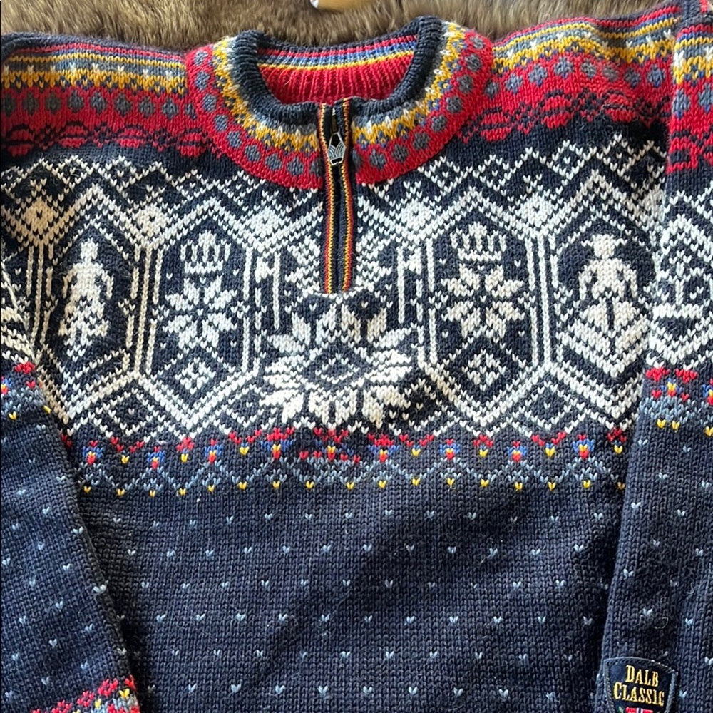Dale sweather Classic women’s  Navy Sweater